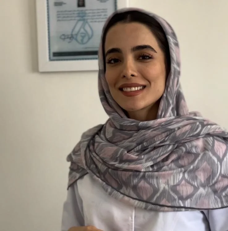 دکتر پگاه یاوری - متخصص طب فیزیکی و توانبخشی