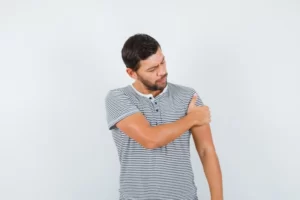 دیسک گردن و درد دست چپ