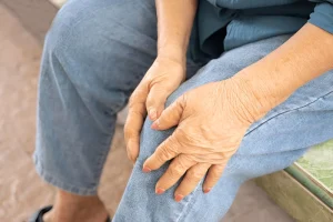 بهترین دارو برای خشکی زانو