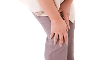 خشکی زانو در صبح